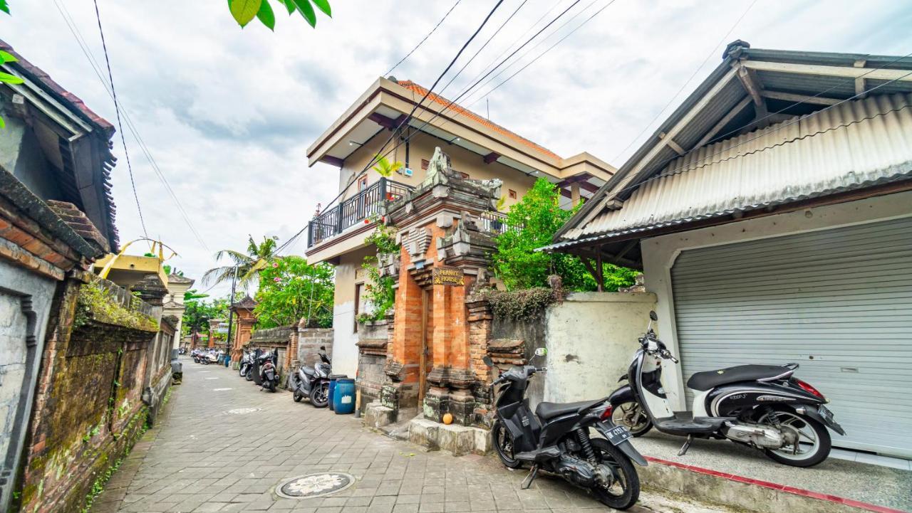 乌布 Peanut House旅舍 外观 照片
